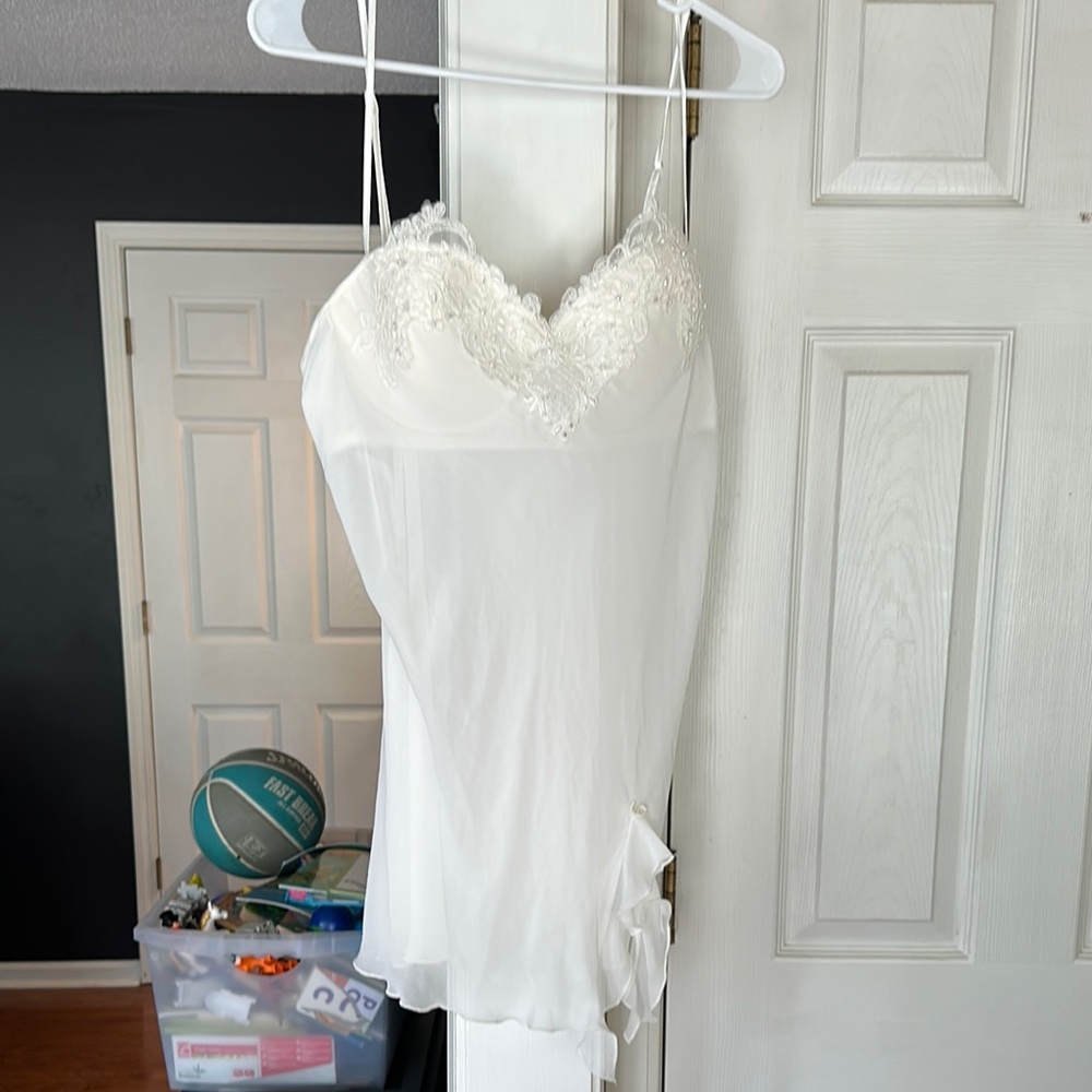Linea Donatella White Lace Chemise